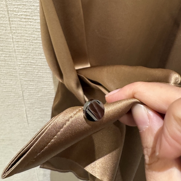 Reiss Ameira Silk-Satin Concealed-Placket Shirt - Picture 10 of 13